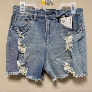 Almost Famous Sz 5 Super High Rise Denim Shorts 🩳 NWT Distressed